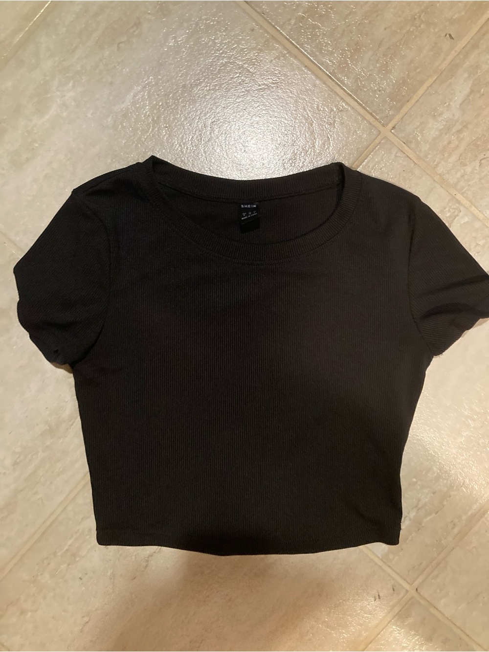 SHEIN Black Ribbed Short Sleeve Scoop Neck Crop Top